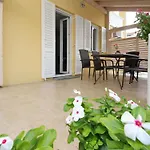 Tolles In Mit Eigener Terrasse By Interhome 바슈카