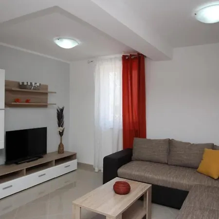 Tolles In Mit Eigener Terrasse By Interhome Apartment *