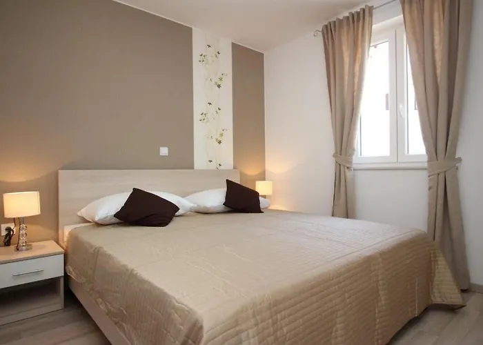 Tolles In Mit Eigener Terrasse By Interhome Apartment *