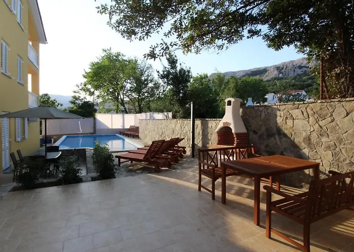 Apartment Tolles In Mit Eigener Terrasse By Interhome Baska (Krk)