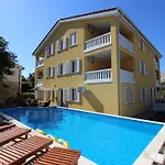 Апартаменты Tolles In Mit Eigener Terrasse By Interhome *