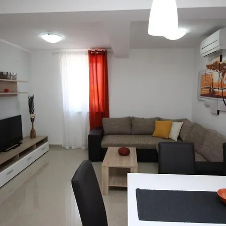 Tolles In Mit Eigener Terrasse By Interhome Apartamento *