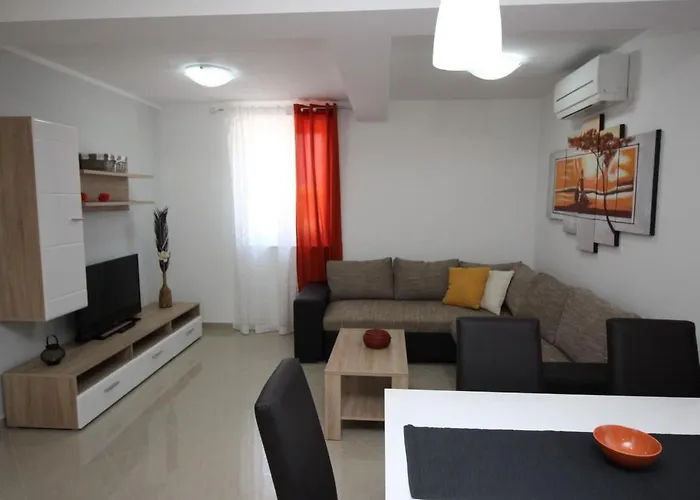 Tolles In Mit Eigener Terrasse By Interhome Apartamento *